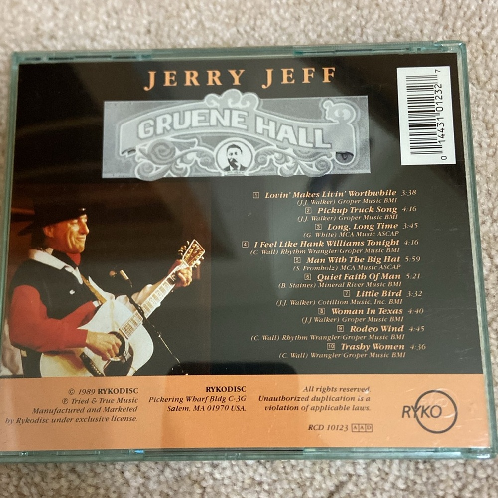 🔥 5 for $5🔥 Jerry Jeff Live at Guene Hall CD - Picture 4 of 5